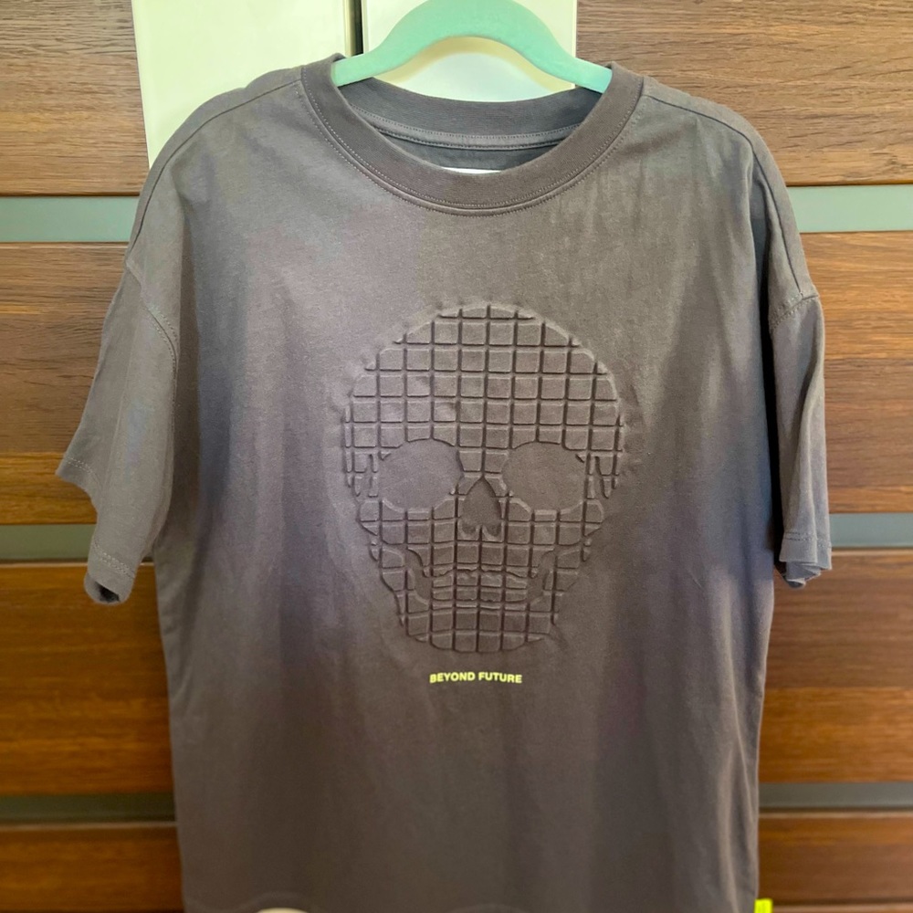 Zara black t-shirt with skeleton. Size10